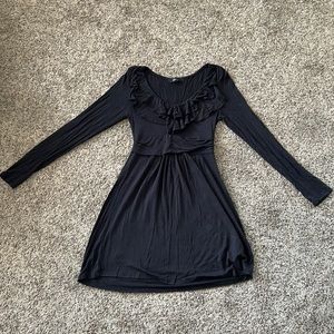 FOREVER 21 soft ruffle long sleeve dress size Small